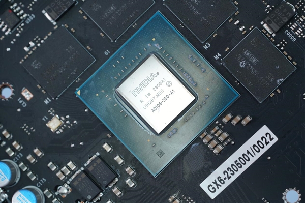纯白外壳淡雅清新！耕升RTX 4060 Ti踏雪显卡图赏