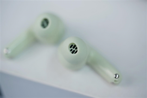 49dB降噪行业第一!OPPO Enco Free3图赏