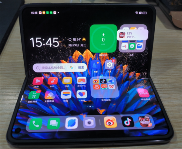 比iPhone更轻!OPPO Find N2竟改变了我对折叠屏的看法