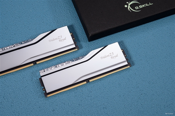 芝奇Trident Z5 Royal DDR5-7200 C36 48GB内存上手：性能猛如虎