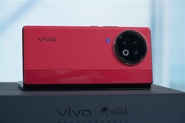 创七项折叠屏的全球唯一！vivo X Fold2图赏