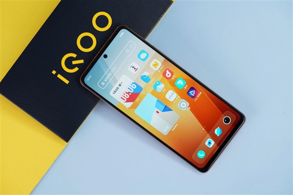 最便宜120W超快闪充+大电池！iQOO Z7图赏