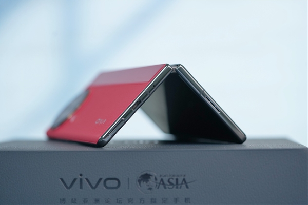 创七项折叠屏的全球唯一！vivo X Fold2图赏