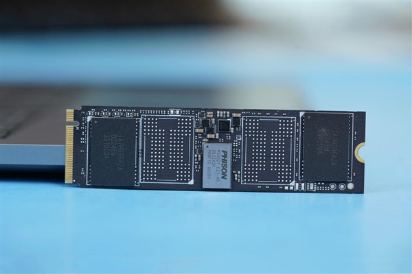 399元1TB 速度5000MB/s!影驰星曜X4 PRO SSD图赏