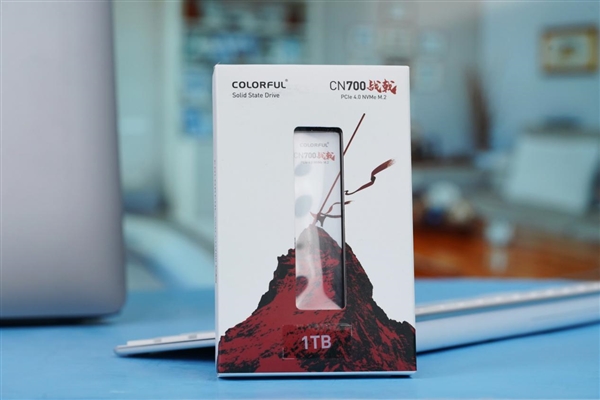 国产主控闪存、满血PCIe 4.0！七彩虹战戟CN700 1TB SSD图赏