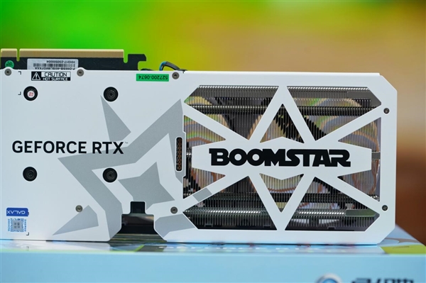 纯白千层镜!影驰RTX 4060 Ti 8GB星曜OC图赏