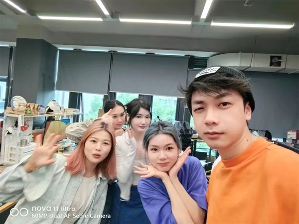 华为真的很懂女人:前置拍照 媲美后置