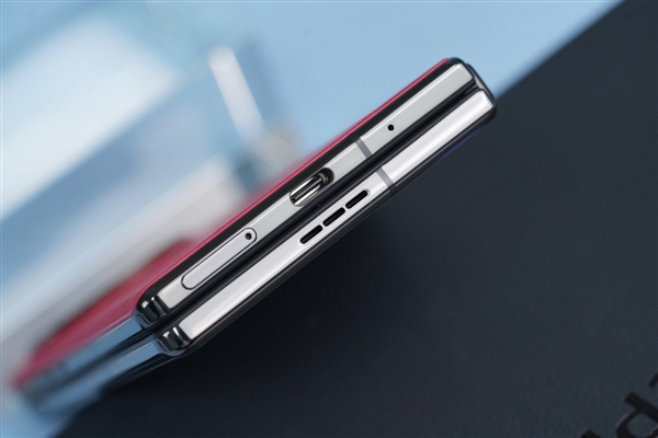 创七项折叠屏的全球唯一！vivo X Fold2图赏