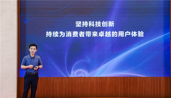 李小龙谈手机内卷:不希望变噱头 哪里搞不定华为去搞定