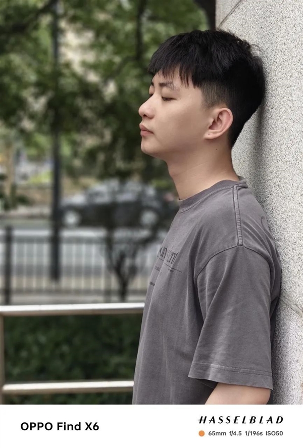 用3倍潜望长焦拍人像!自研马里亚纳谢幕!OPPO可真会整活