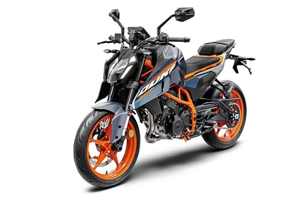 3万9千8！全新KTM 390 DUKE上市：单缸四冲程可弹射起步