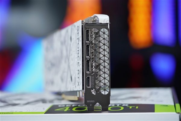 白色机身玩趣十足！索泰RTX 4060 Ti X-GAMING显卡图赏