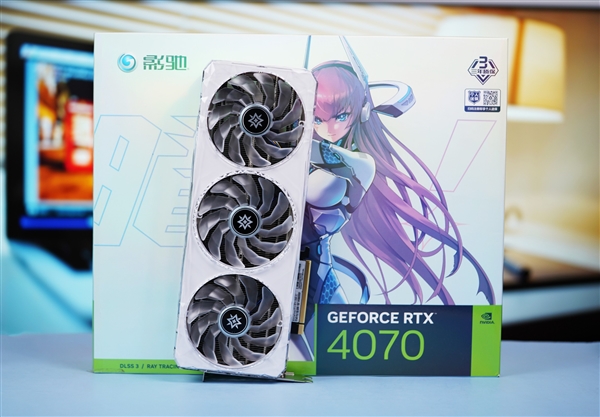 纯白机身美翻了!影驰RTX 4070星曜OC图赏