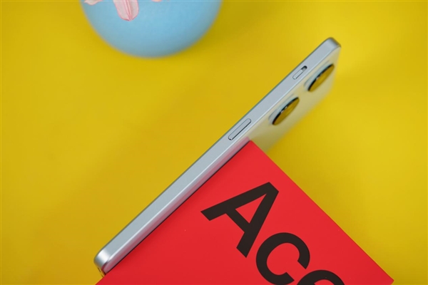 正面颜值最高的直屏手机！一加Ace 2V图赏