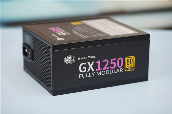 单根输出600W！酷冷至尊GX1250 GOLD电源图赏