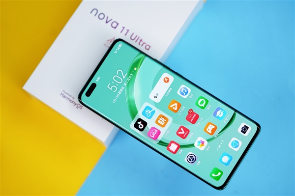 11号色靓丽吸睛！华为nova 11 Ultra图赏