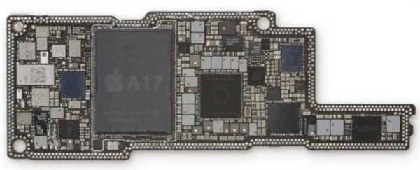 口碑血崩!苹果还敢备货一亿台?只因iPhone 15这技术领先安卓一年