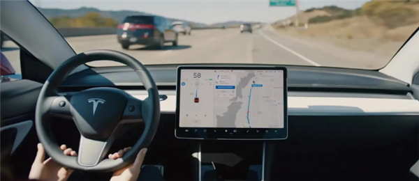 特斯拉FSD 12 Alpha即将上线 马斯克：激动人心