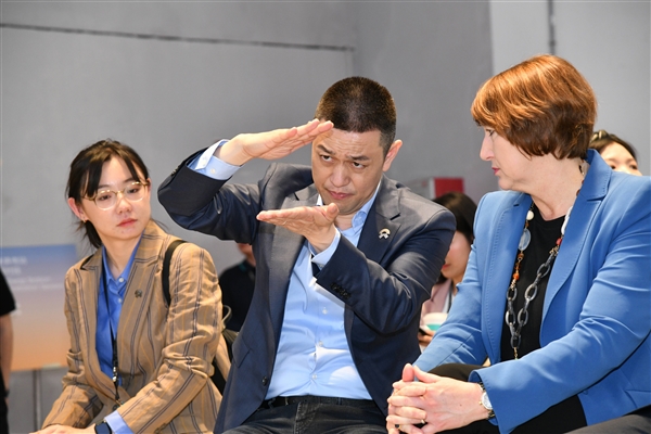 “蔚小理”未过危险期