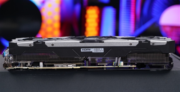 奢华散热!索泰RTX 4070天启OC显卡图赏
