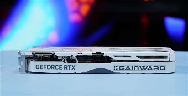 纯白外壳淡雅清新！耕升RTX 4060 Ti踏雪显卡图赏
