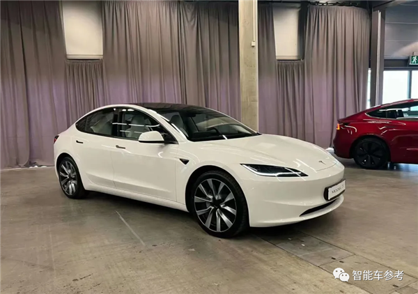 25.99万起！新款特斯拉Model 3开卖 网友：说好的19.9万呢