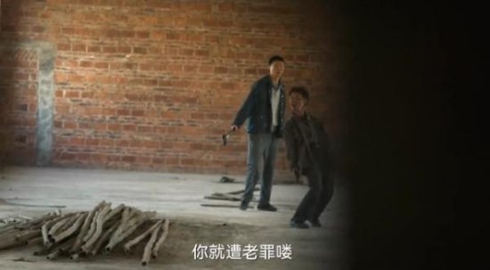 《狂飙》麻子变成景点了:网红纷纷打卡“遭老罪喽”