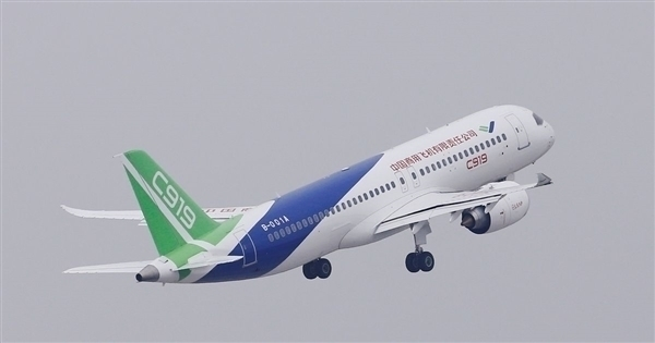 单价6.5亿元 海航购买30架国产大飞机C919
