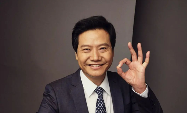 雷军称小屏手机消费群体太小:小米13已经很好了