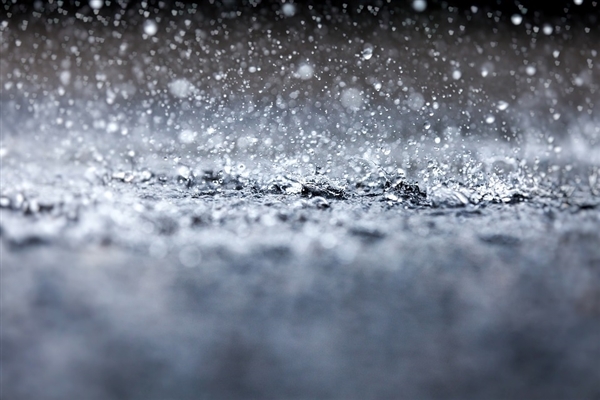 桂林遭遇极端特大暴雨:局部雨量接近郑州“720” 道路严重积水