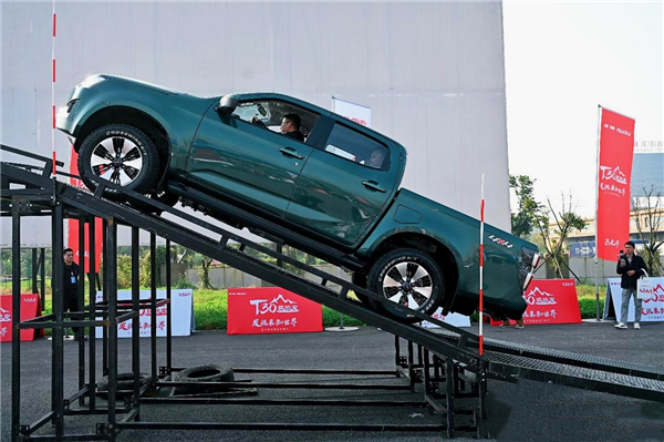 庆铃五十铃T30探险家 不止“开不坏”那么简单!(图5) 庆铃五十铃T30探险家 不止“开不坏”那么简单!(图5)