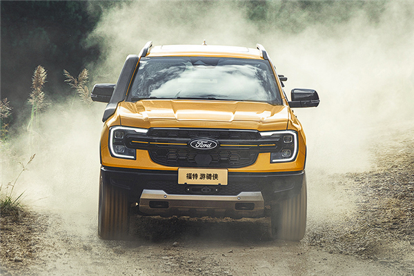 长城炮最强对手!福特国产“小猛禽”12月20日上市:预售15.88万起(图3) 长城炮最强对手!福特国产“小猛禽”12月20日上市:预售15.88万起