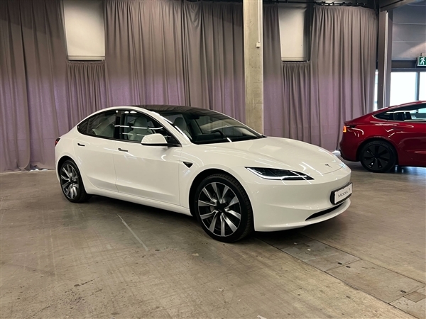 最远跑713公里 全新特斯拉Model 3正式开售：25.99万起还香吗