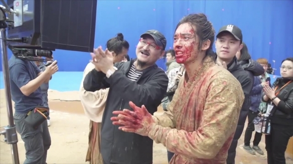 《封神第一部》曝删减片段：姬发将崇应彪割喉复仇