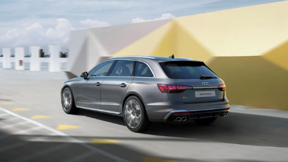 标配3.0T V6发动机+真quattro！全新奥迪S4上市：起售价48.88万元