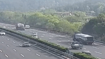 高速抛锚 司机竟翻越护栏去买汽油 加油站:不卖