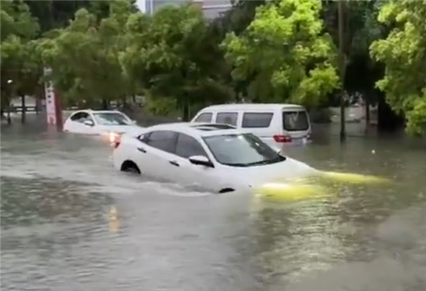 多轮强降雨来袭！车泡水、被冲走怎么办：一文说清