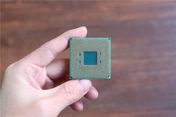 沉寂两年 AMD桌面APU归来了!升级4nm Zen4架构、AM5接口