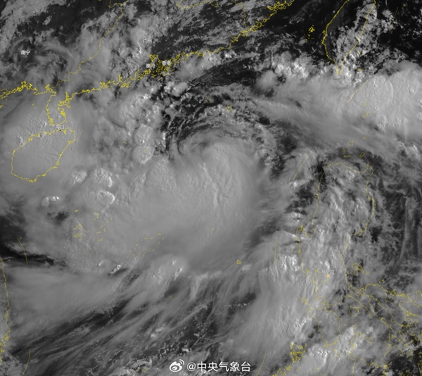 台风“泰利”来袭！广东电闪雷鸣、多地将出现洪水过程