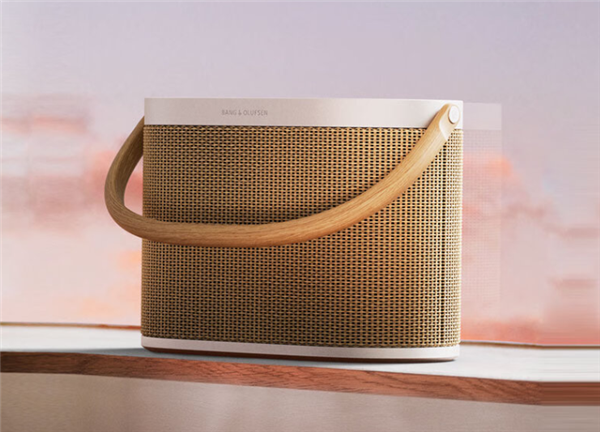 7798元起 B&O推出Beosound A5便携式音箱：外形酷似“菜篮子”