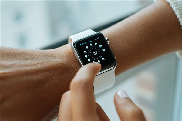 第三方表带危险了!Apple Watch新专利检测到未认证表带可禁用服务
