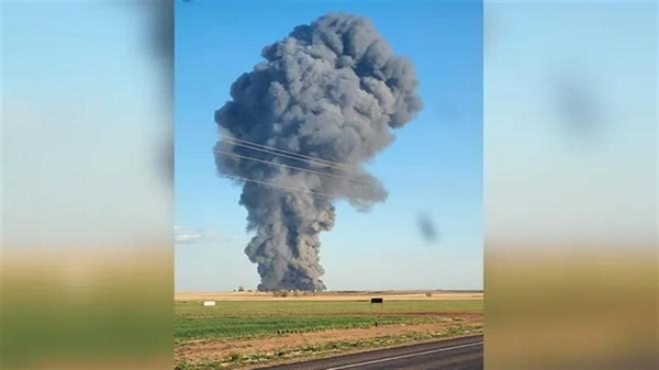 美国一奶牛厂爆炸:18000头牛死亡 蘑菇云数公里外可见