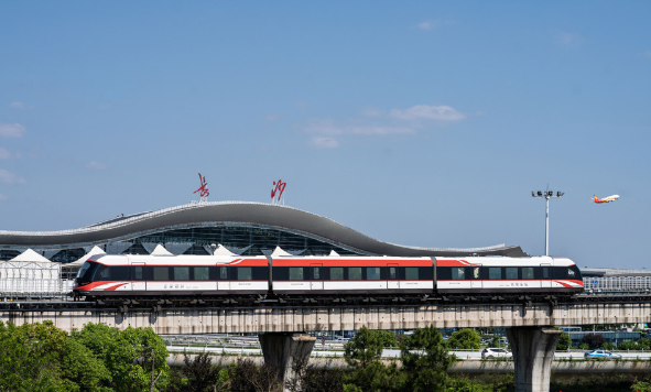 我国首条中低速磁浮盾构隧道贯通:6次下穿航油管线 施工难度极大