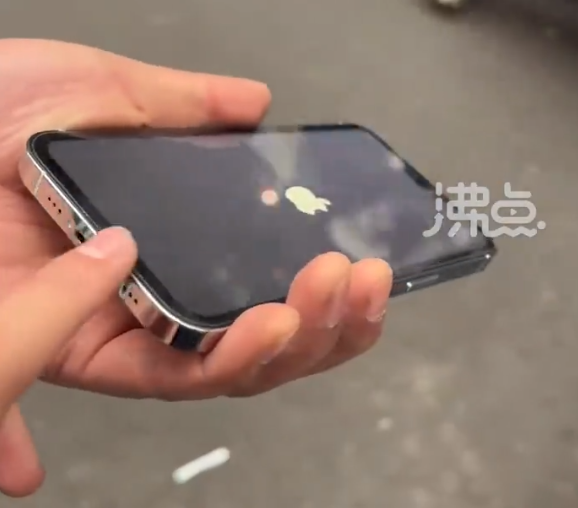 男生1900元买iPhone 14 Pro Max开机竟是安卓系统:商家被平台封禁