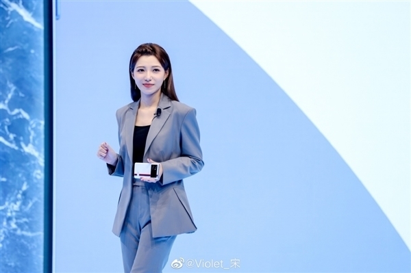 前手机品牌美女产品经理加盟车企:宋紫薇理想汽车首秀引热议(图1) 前手机品牌美女产品经理加盟车企:宋紫薇理想汽车首秀引热议