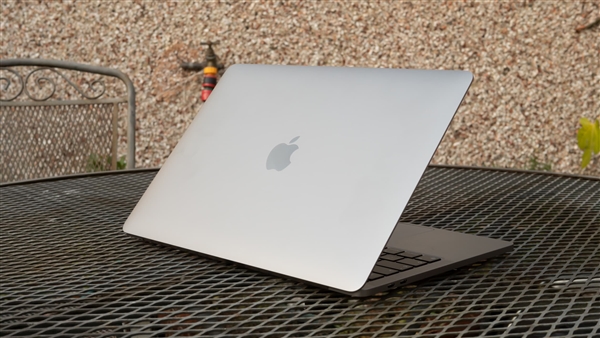 苹果M2芯片已停产两月:MacBook销量不佳