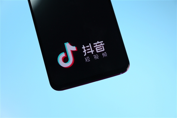 5秒学会用抖音 但当代年轻人已不会用打印机甚至电脑:时代真变了