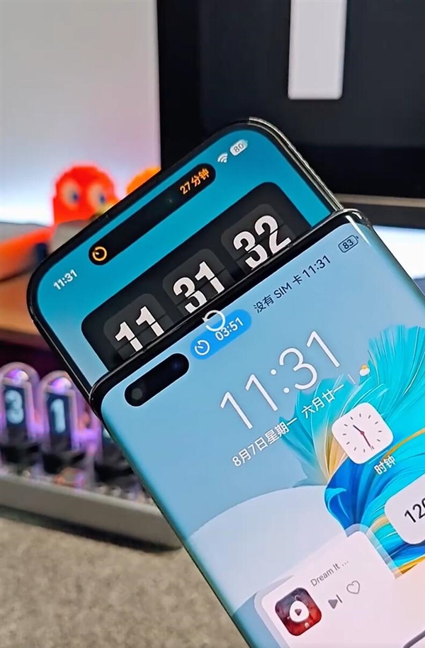 博主对比华为实况窗与iPhone灵动岛：还是华为良心