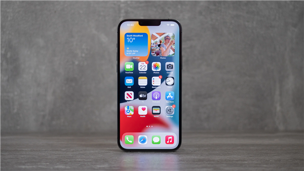 iPhone 13 Pro Max戴壳使用一年半后贬值4500元!玩游戏太烫