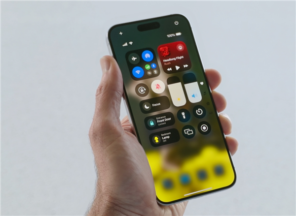 你升级吗！苹果iOS 18首个Beta测试版发布：越来越像Android了